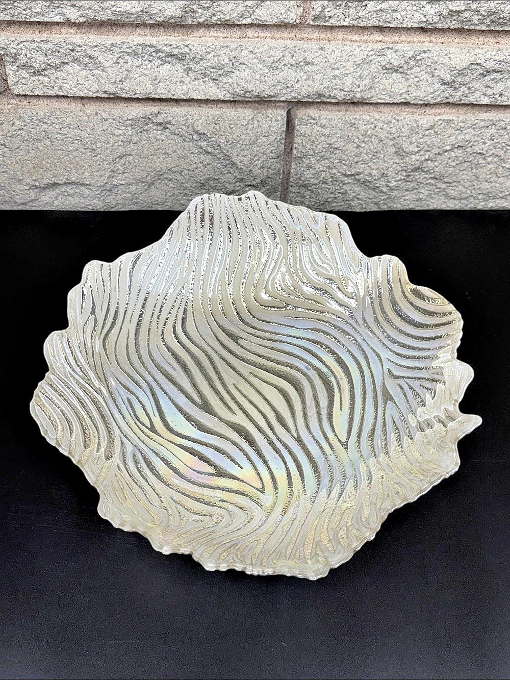 Large 15” Contemporary Iridescent Silver Textured Art Glass Centerpiece Bowl – Z